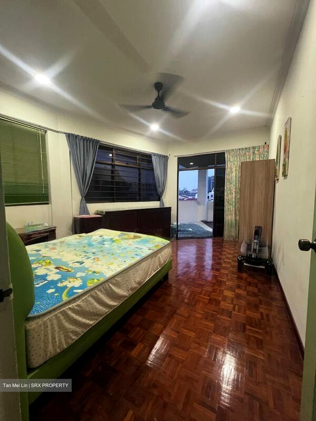Hougang Avenue 2 (D19), Terrace #505675271